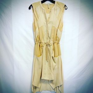 Lightweight BCBG Dress w/ back cutout detail.